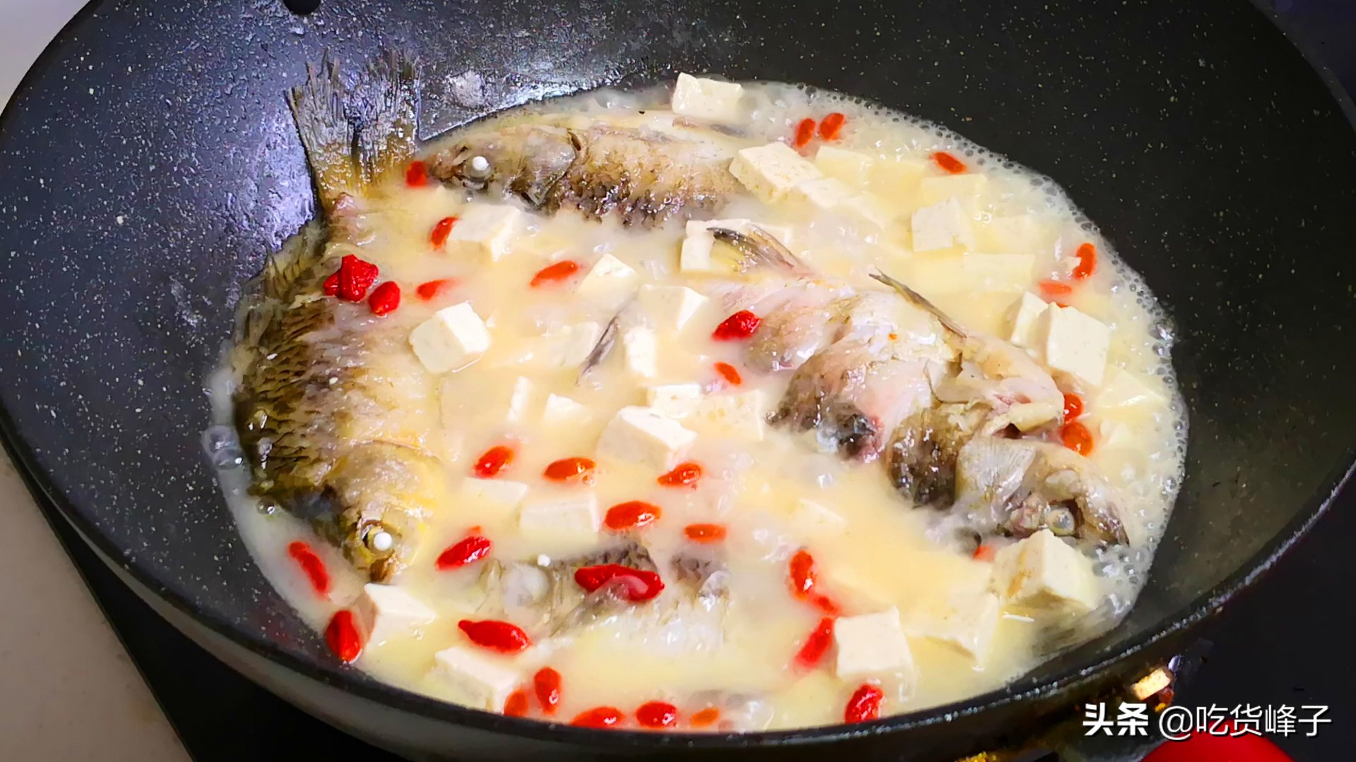 无论做什么鱼，炖时做好这几步，鱼肉不老不腥，美味多汁，太香了