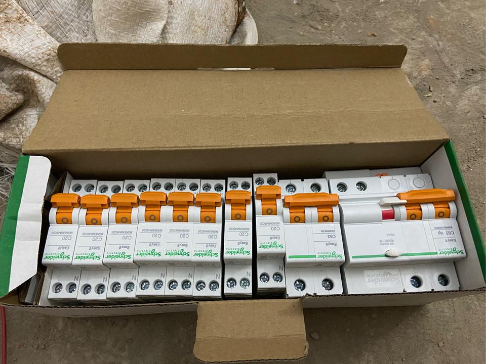 装修房子半包和全包哪个更划算,装修房子全包和半包的区别在哪