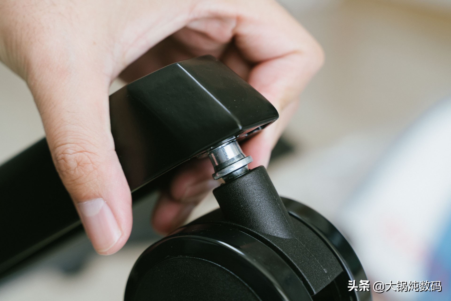 迪锐克斯dxracer电竞椅安装,迪锐克斯dxracer电竞椅怎么样