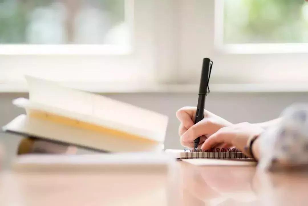 师恩难忘感谢老师的诗句,致敬最美老师的诗句