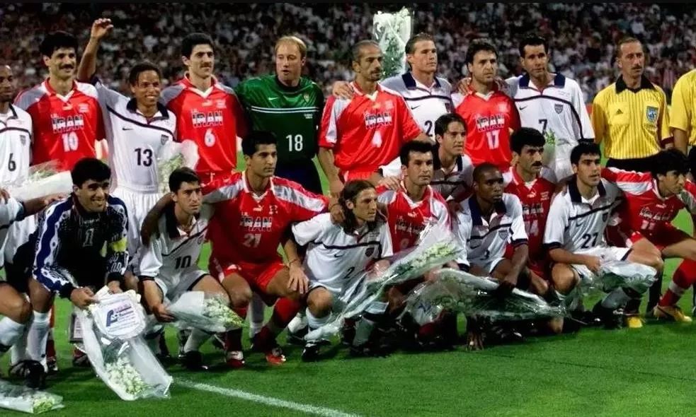 足球传奇的故事,我和足球的故事简短