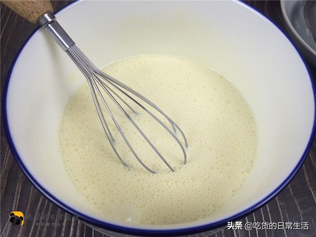 自制蛋挞底部很软,最最简单的蛋挞制作味道堪比kfc