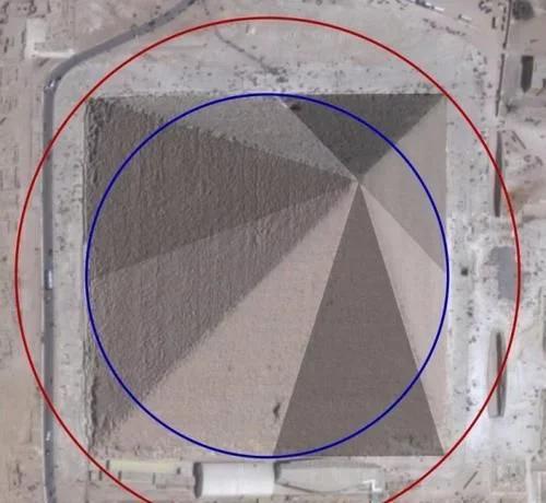 胡夫金字塔北纬29.9792458度,和光速一样,是巧合还是另有深意?