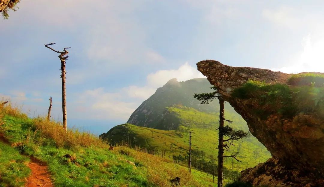 一起爬山吗?西安这些山不仅野,还不要钱~