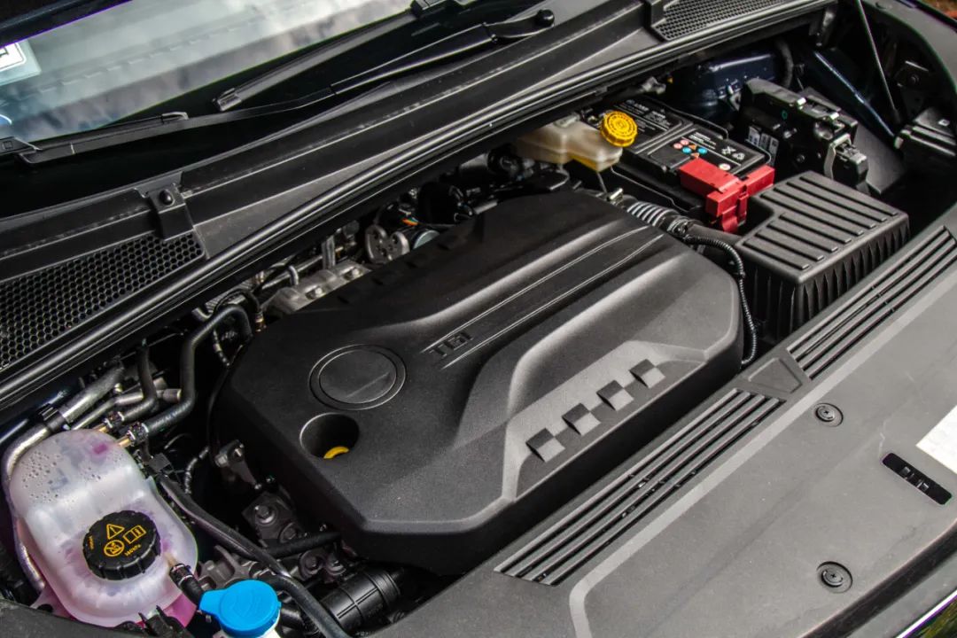 「试驾」荣威iMAX8,国产MPV的春天要来了?