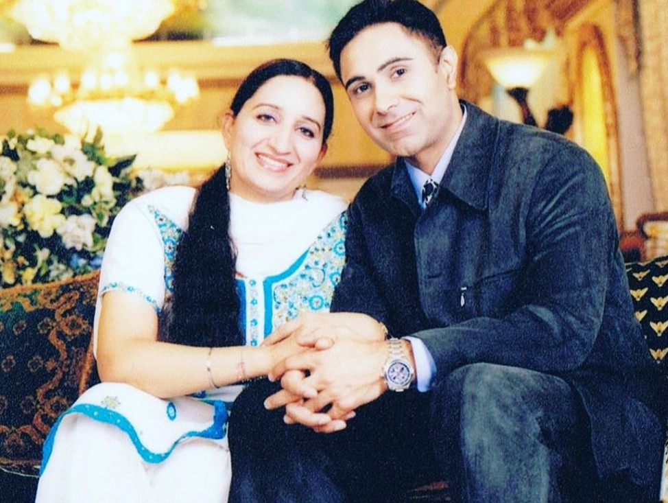 51岁男星被包办婚姻,男子被家人包办婚姻