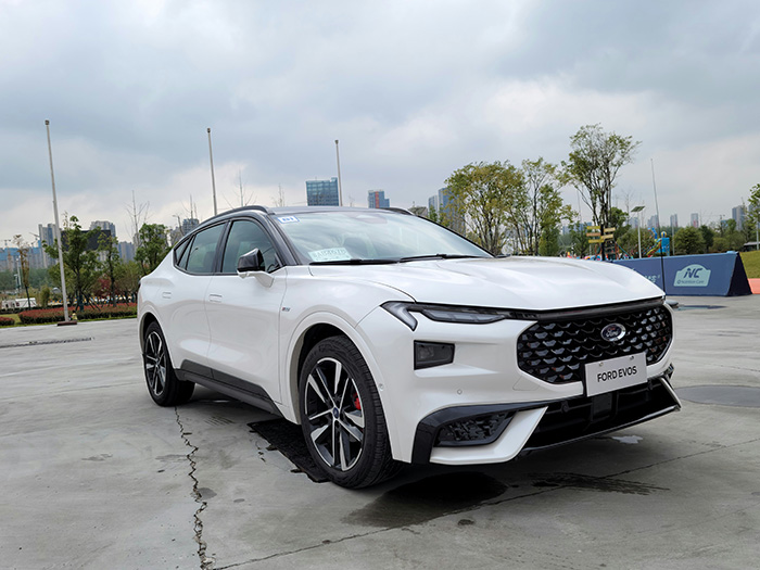 福特evos刹车,evos福特碰撞测试