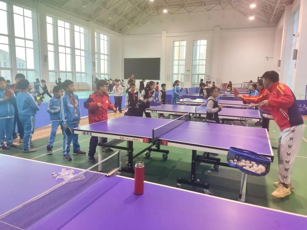 小学有特色的社团活动课,胶州市第六实验小学运动会