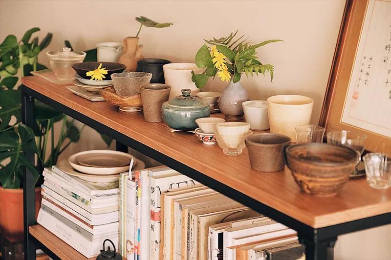 菜吧:她不上班也不靠脸吃饭,住2层小楼,过上了别人做梦都要的日子