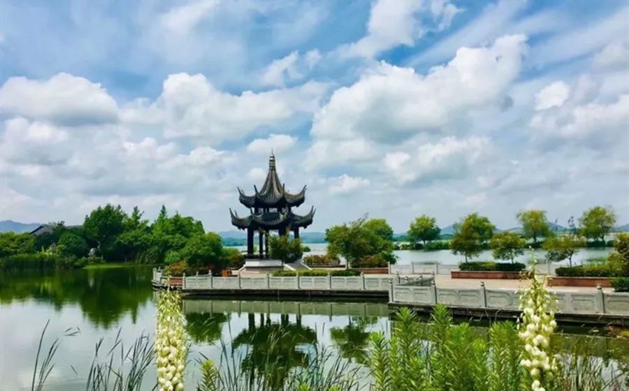 睡遍全国15个景区里的如程美宿，2岛3湖4山6古镇任你玩