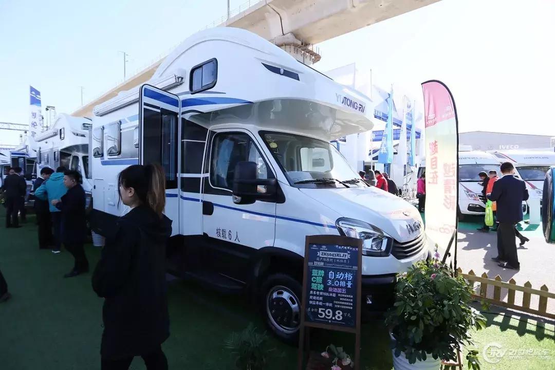 6万到8万的自动挡房车推荐,家用自动挡房车20-30万6人