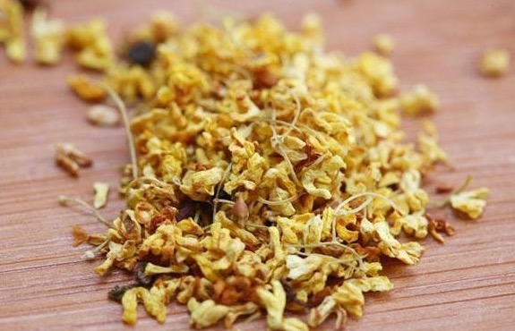 夏季野钓鲫鱼公认单开最强饵料,谷物香饵料夏季野钓加什么小药