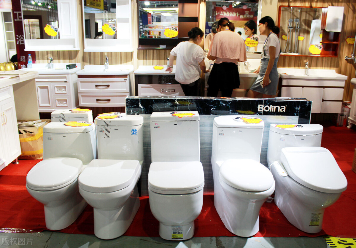 马桶便宜的更容易堵吗,马桶几千元值吗