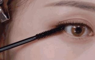 刷睫毛的小技巧不晕妆,睫毛化妆小技巧