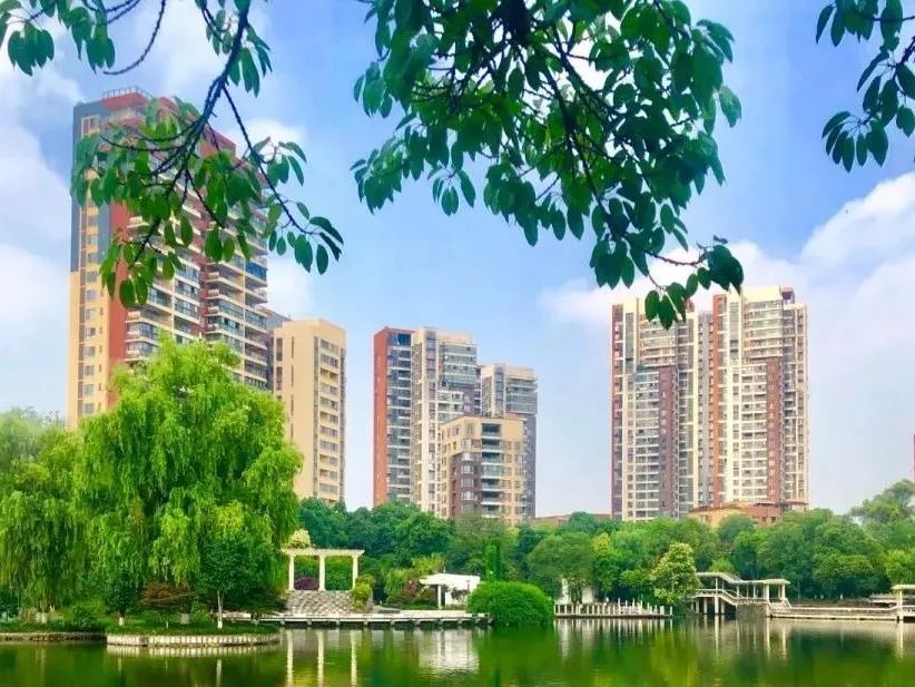 凤凰国际高端住宅区,2025年凤凰新城