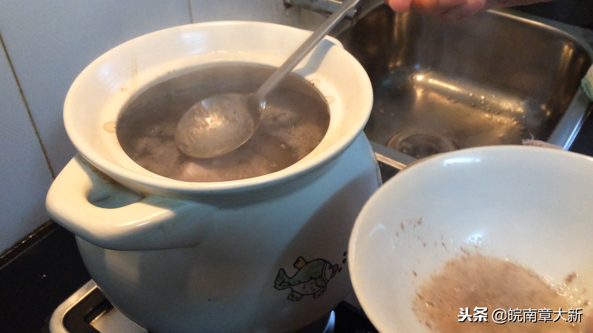 野生金耳和种植的金耳有什么区别,金耳炖汤需要炖多久