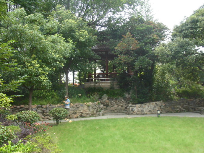 租界公园、跑狗场、卷烟厂，这条马路“活化石”太多