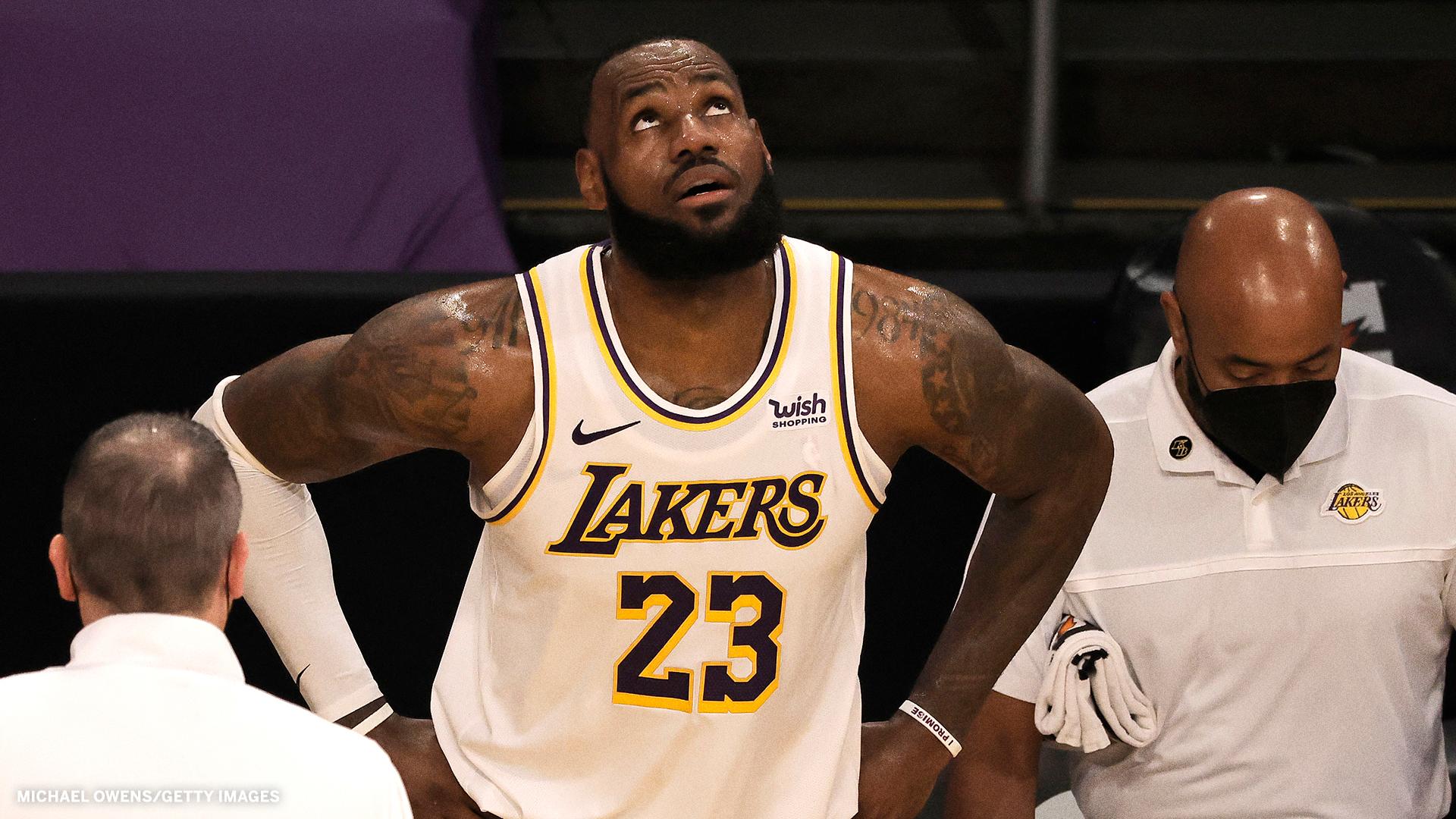 詹姆斯右脚踝受伤一般要多久恢复,詹姆斯遭遇右脚踝高位拉伤