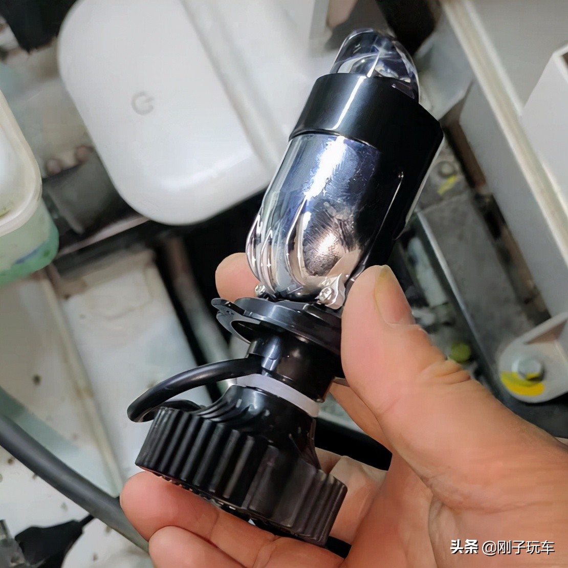 奔奔e-star升级h4带透镜,长安奔奔e-star改日行灯