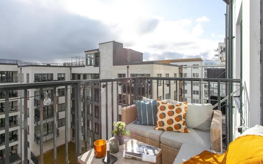 爱了这两间性冷淡系小户型，网友：这才叫一个人的豪宅