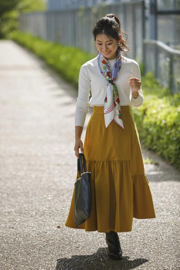 女人过了45岁不该穿三种衣服,女人40岁后不适合穿什么衣服