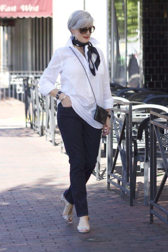 60岁奶奶穿搭时尚,60岁奶奶的时尚穿搭