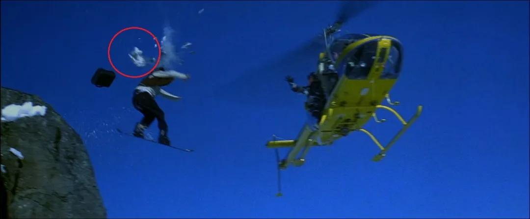 成龙差点丧命的电影镜头,拍电影险些丧命