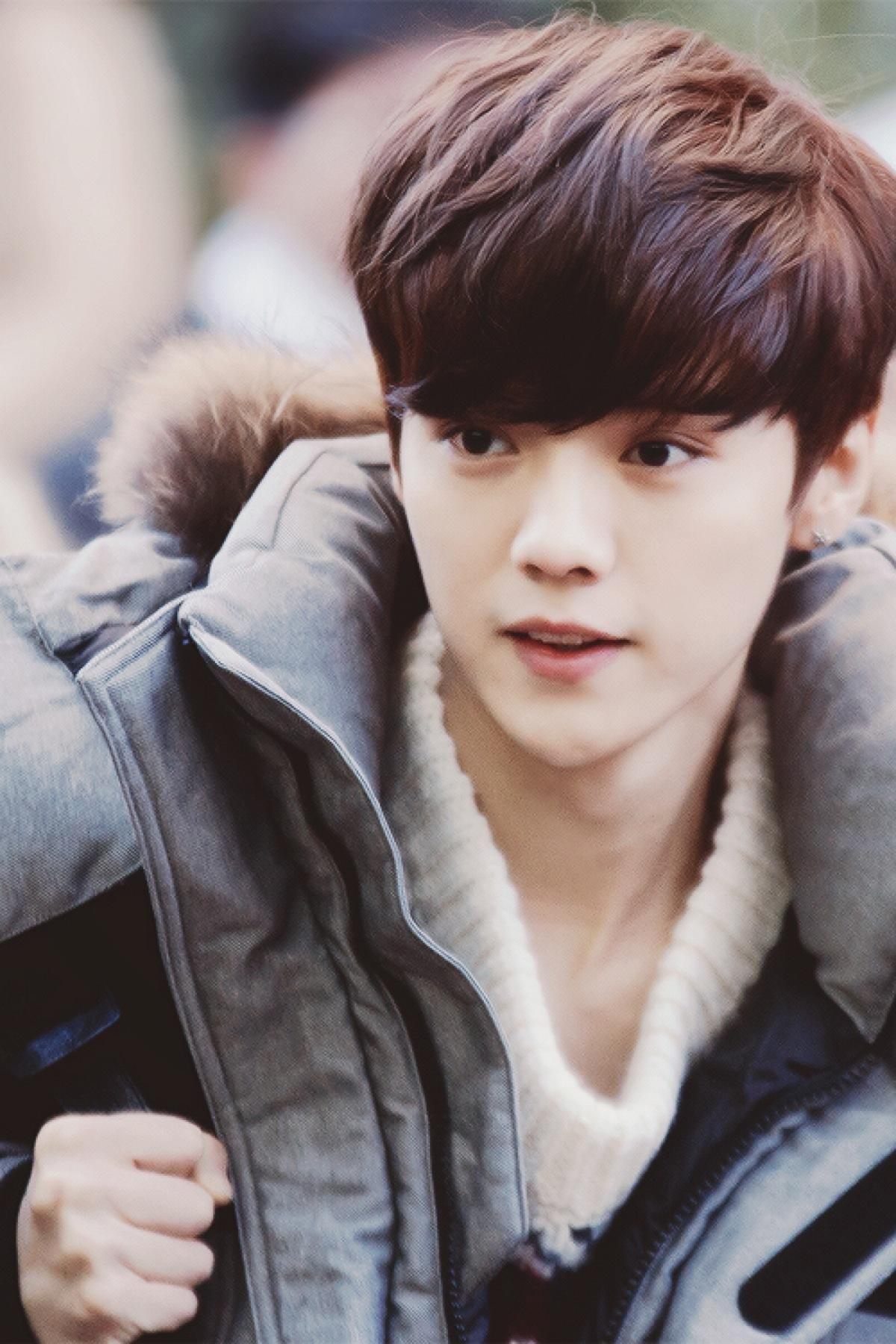 鹿晗演戏辛苦,鹿晗做练习生训练痛苦时视频