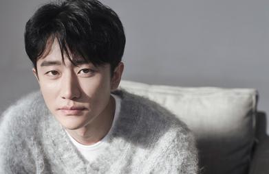 黄轩靠哪个片子出名的,黄轩拍电影拍到情绪崩溃