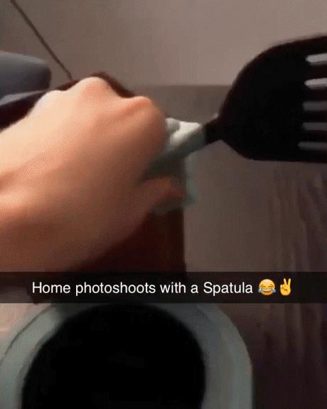 性感甜心PK富婆,国外直男都选了她?姐姐我不想努力了是不分国界