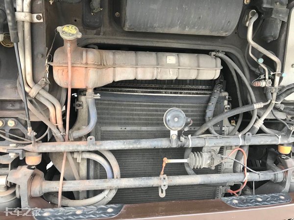 夏季车辆高温，应对这些零部件故障，看看老司机是怎么做的