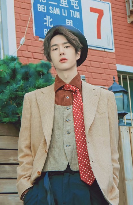 男明星有多少个王一博,明星们眼中的王一博