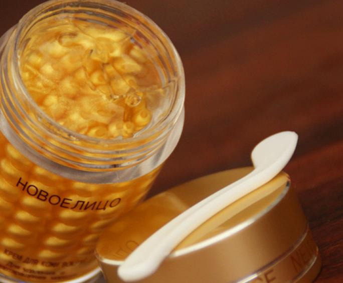 眼袋大皱纹多别耽搁试试这个方法,女性眼袋皱纹怎么消除