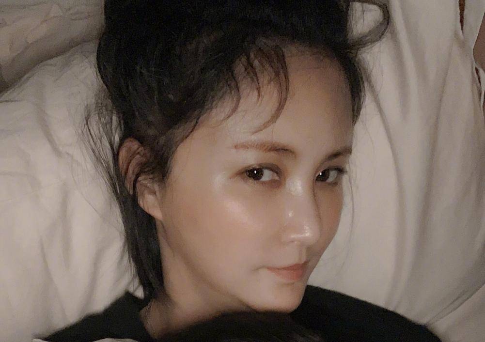 张歆艺形象大变发福50斤，却直言无所谓，只因母爱太伟大？