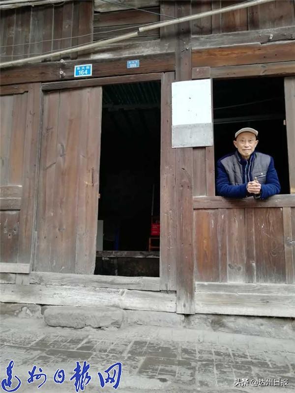 浠庨棬搴嫢甯傚埌鏃犱汉闂触,浠庣儹鐑椆闂瑰埌鍐峰喎娓呮竻鍙嶈浆瑙嗛