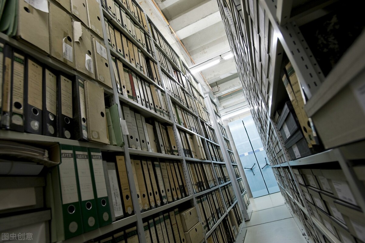 毕业密封的档案可以拆开吗,毕业生档案拆开了怎么办