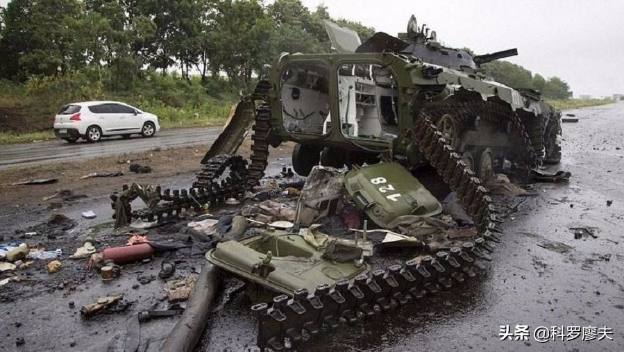 一炮炸坦克视频,一炮击穿战舰的坦克