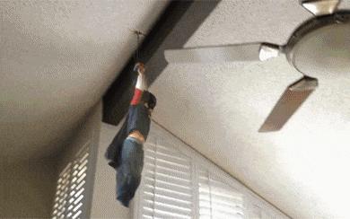 动图车贴搞笑,搞笑gif大哥你的驾驶室真拉风