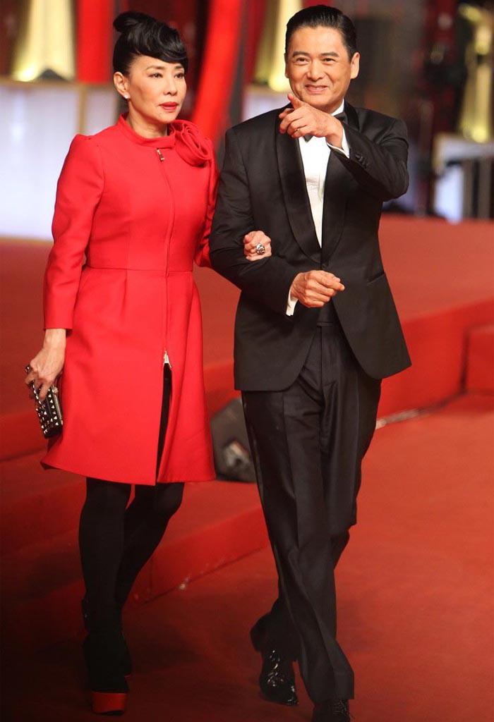 陈荟莲穿黄色裙子,陈荟莲最惊艳服装照