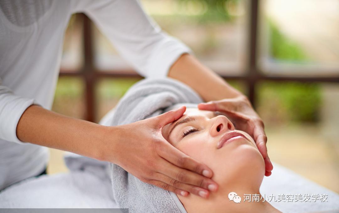 为啥美容师学徒工资这么高,美容师工资怎么分配合理