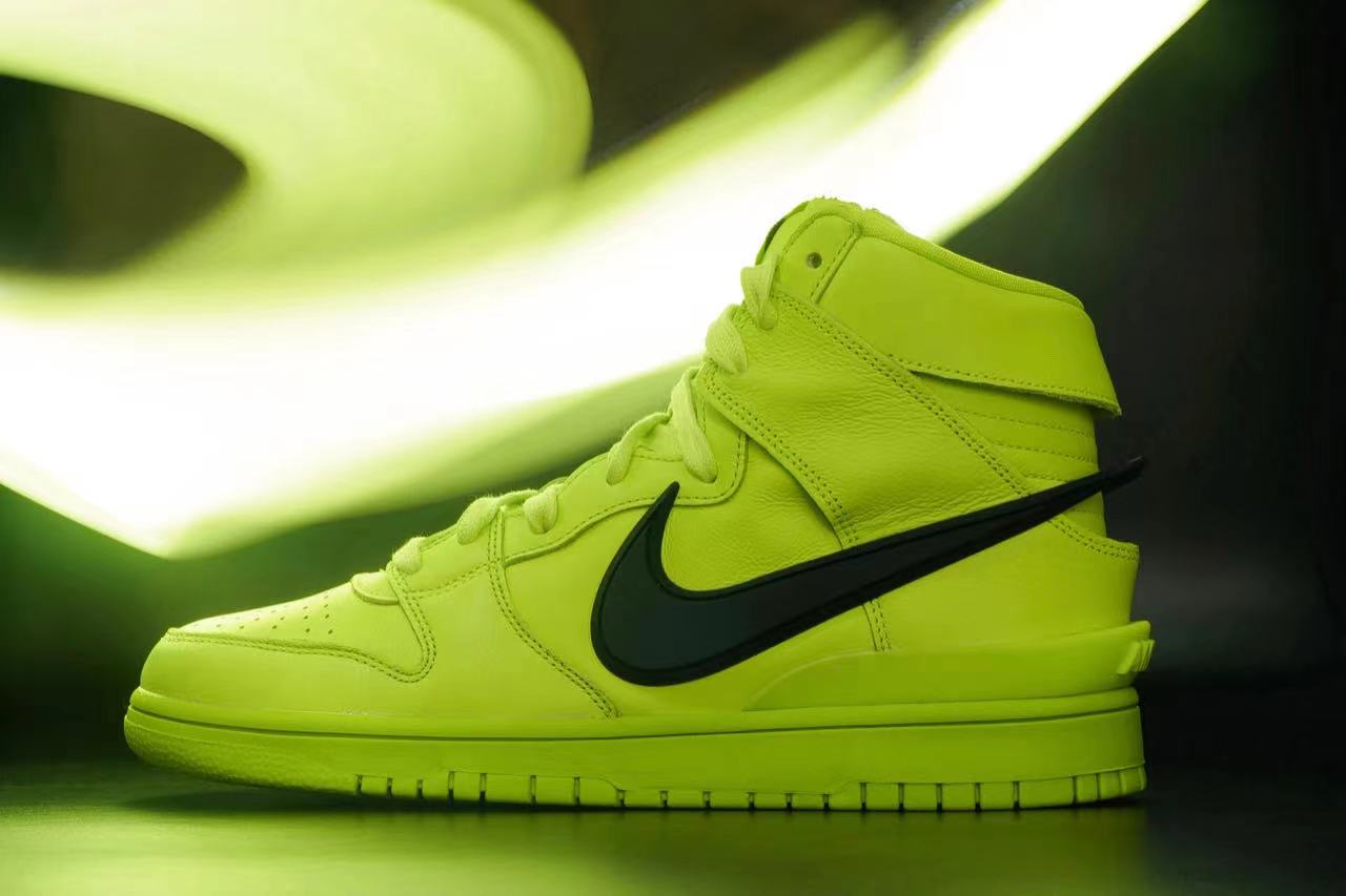 ambushdunk荧光绿低帮,ambushdunk荧光绿偏码吗