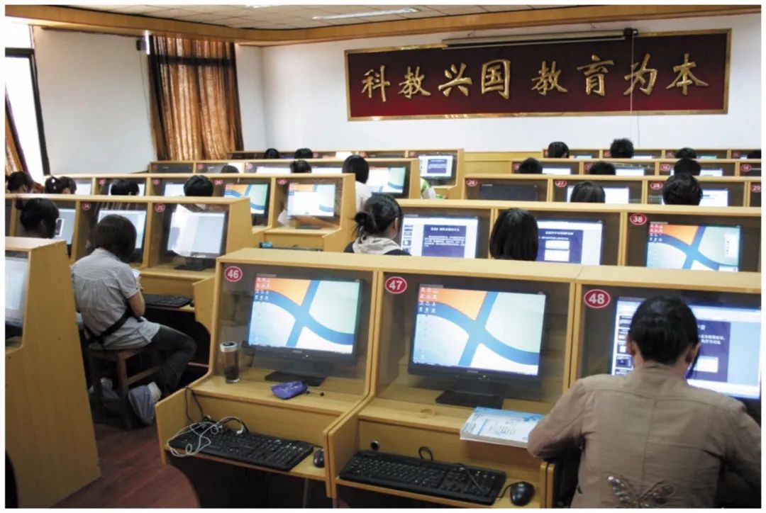 只争朝夕，不负韶华——开封市信息工程学校线上巡礼