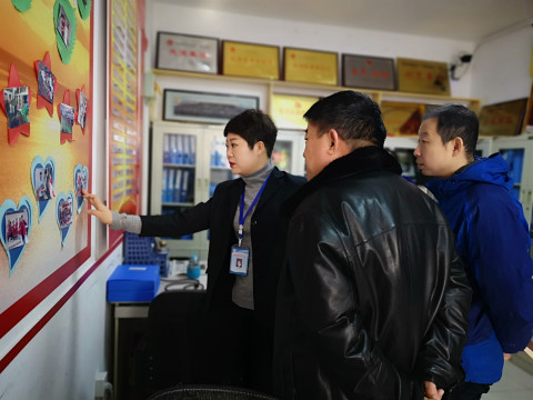 市朝鲜族中学携手欣炭社区开展“三联三促三助”行动对接活动