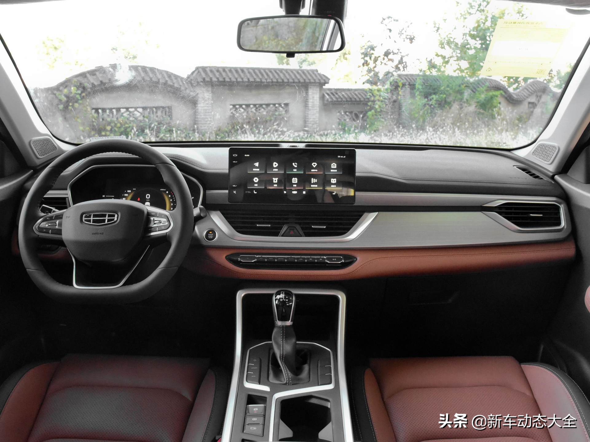 油耗只有6.4L，综合性能不低，空间大保养便宜，实拍远景X6