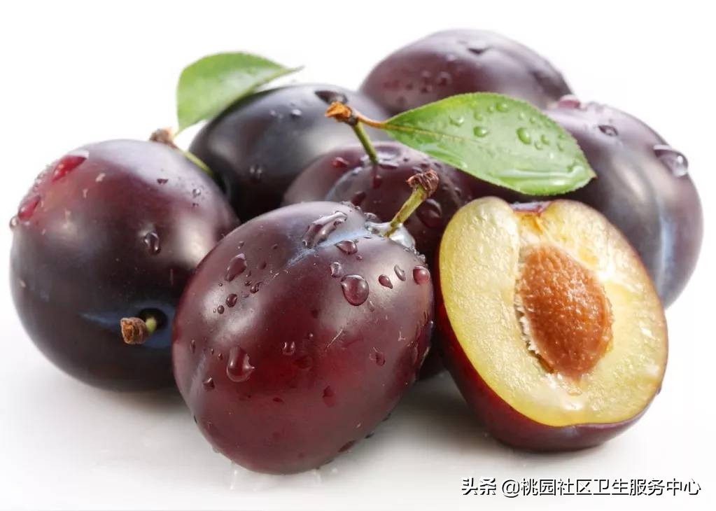 可以缓解便秘的食物里面没有香蕉,西梅和香蕉哪个缓解便秘效果好些