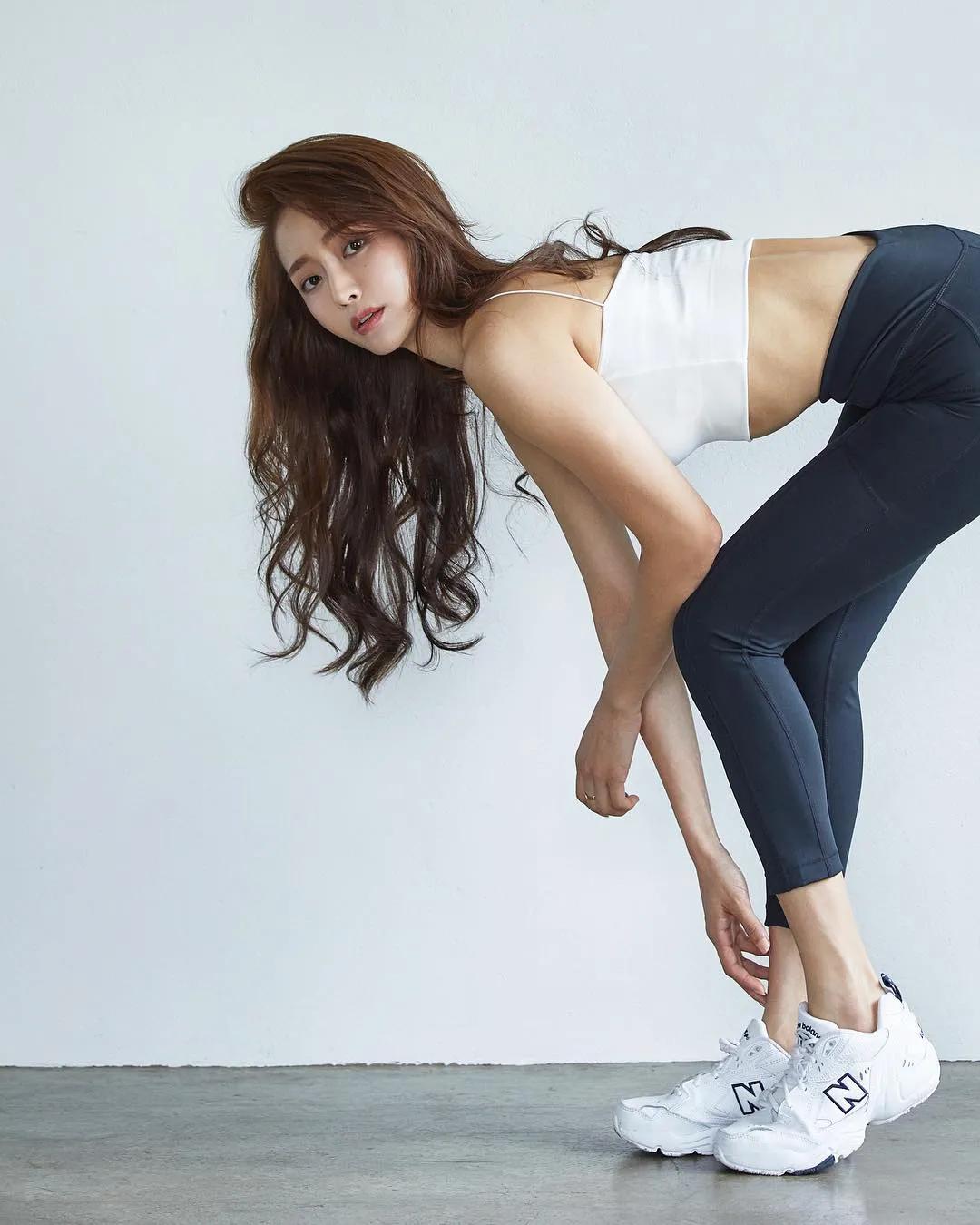 健身腹肌胸肌马甲线女,健身肌肉马甲线女