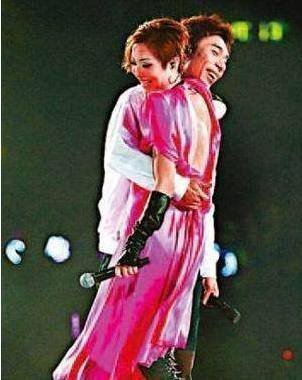 刘德华郑秀文合作电影,郑秀文演唱会刘德华到场