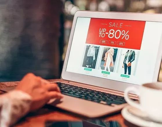 小服装店的陈列技巧图片欣赏,小服装店的陈列技巧图片欣赏大全