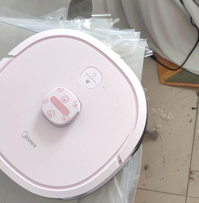美的性价比超高的扫地机器人,有颜值的千元机