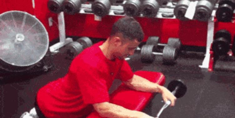 健身不能忽略了小臂的训练，六个动作带你练出坚实的小臂肌肉